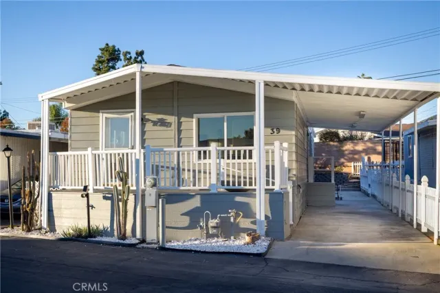 $168,000 | 301 East Foothill Boulevard East, Unit 39, Pomona, CA 91767