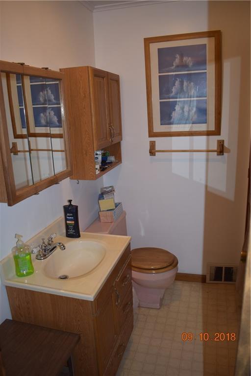 916 Geyer Road Pittsburgh, PA 15209 - Photo 15 of 15 Gallery Image 15