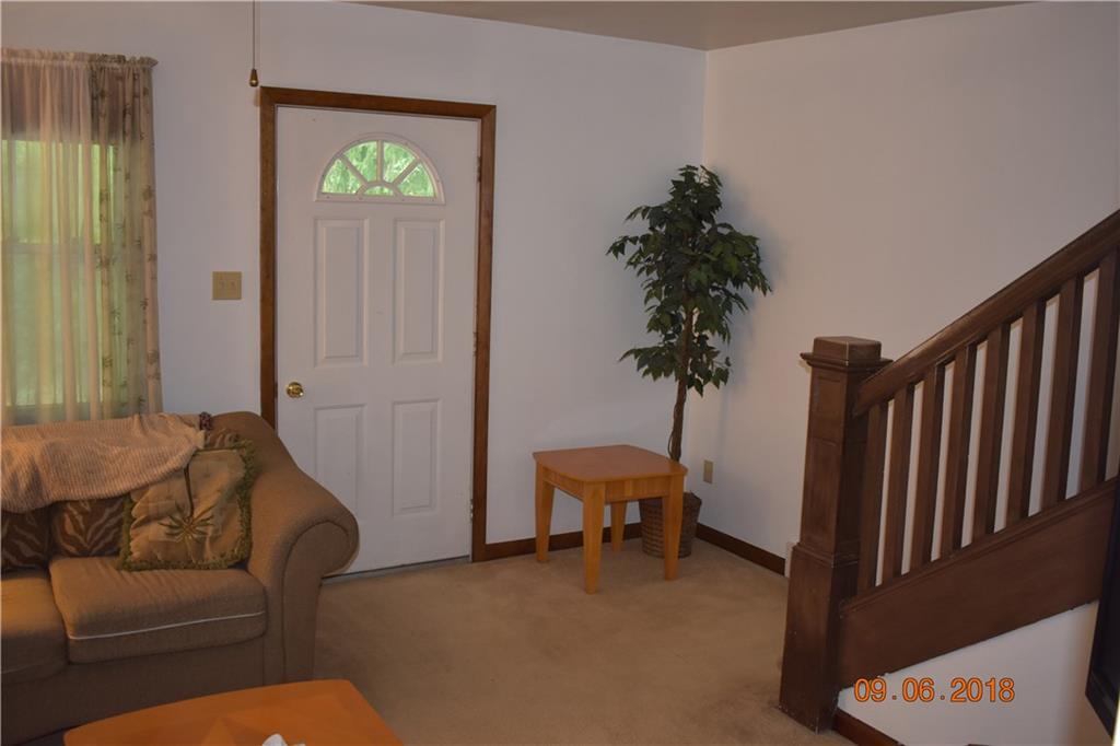 916 Geyer Road Pittsburgh, PA 15209 - Photo 5 of 15 Gallery Image 5