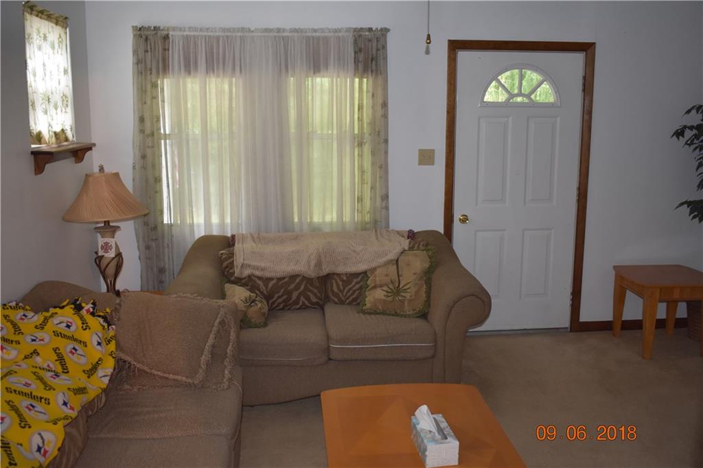 916 Geyer Road Pittsburgh, PA 15209 - Photo 6 of 15 Gallery Image 6