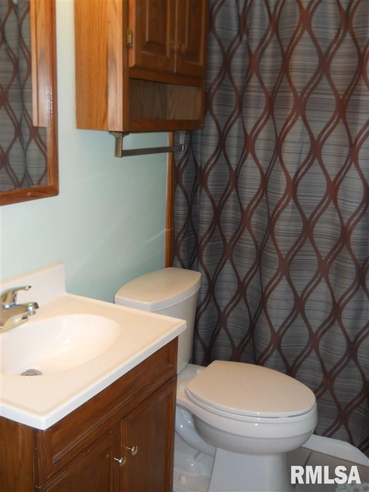 3208 West Farmington Road Peoria, IL 61604 - Photo 5 of 18 Gallery Image 5