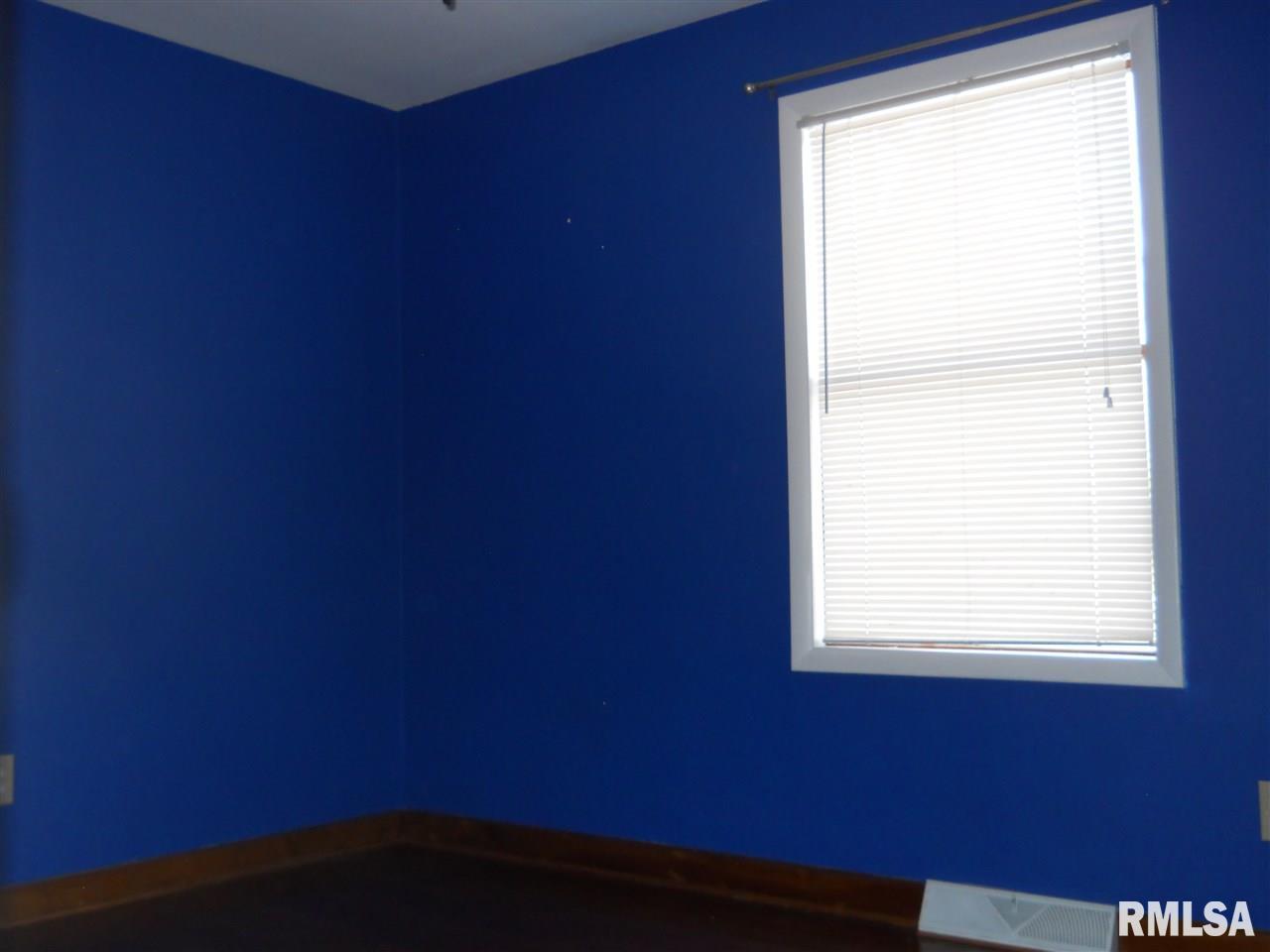 3208 West Farmington Road Peoria, IL 61604 - Photo 6 of 18 Gallery Image 6