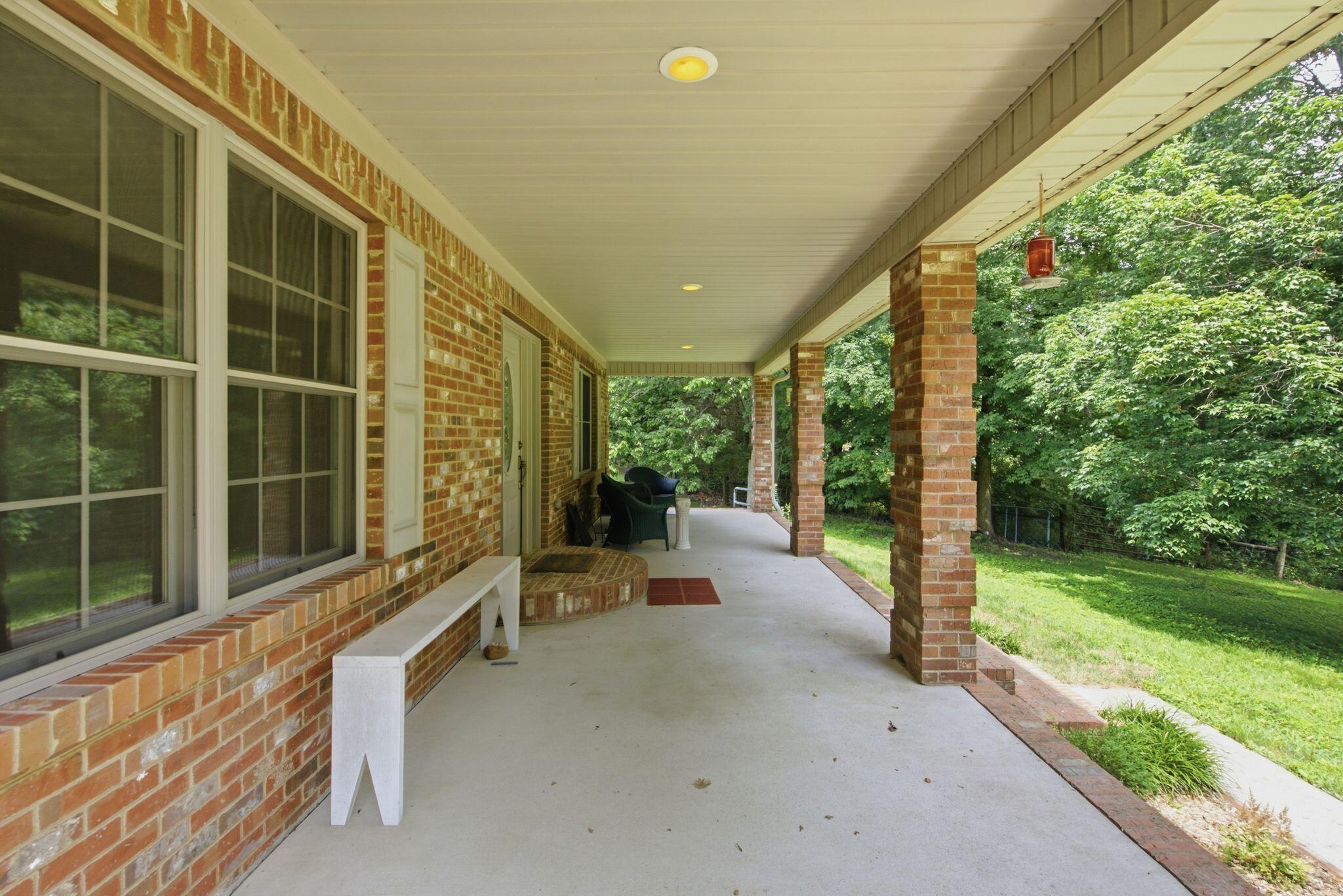 1077 Hammonds Creek Road Lawrenceburg, KY 40342 - Photo 5 of 52 dsc03512