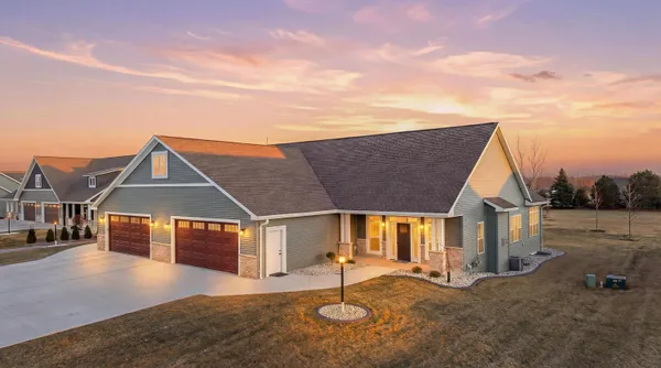 $537,900 | 1386 Lighthouse Village Road, Fond du Lac, WI 54937