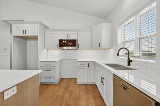 $549,900 | 1386 Lighthouse Village Road, Fond du Lac, WI 54937