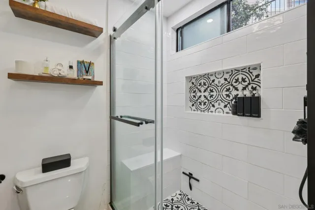 a picture of city view