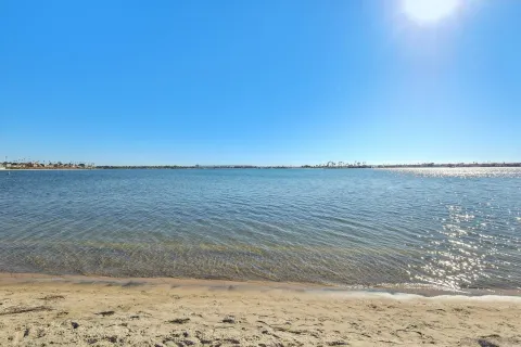 $1,178,900 | 1235 Parker Place, Unit 2B, San Diego, CA 92109