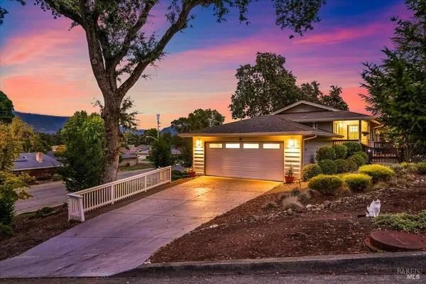 $915,000 | 6850 Oakmont Drive, Santa Rosa, CA 95409
