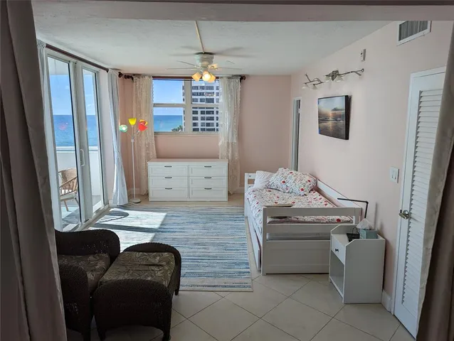 $3,750 | 3001 South Ocean Drive, Unit 1011, Hollywood, FL 33019