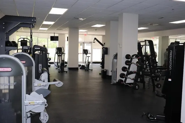 $3,750 | 3001 South Ocean Drive, Unit 1011, Hollywood, FL 33019