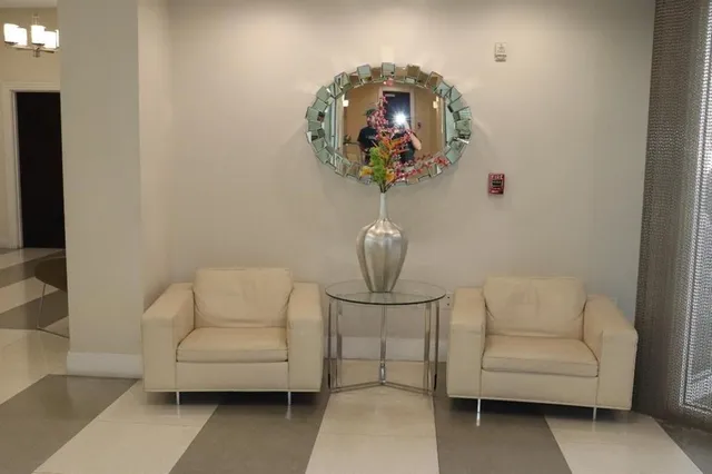 $3,750 | 3001 South Ocean Drive, Unit 1011, Hollywood, FL 33019