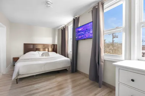 $2,900 | 702 John F. Kennedy Boulevard, Unit 2, Bayonne, NJ 07002