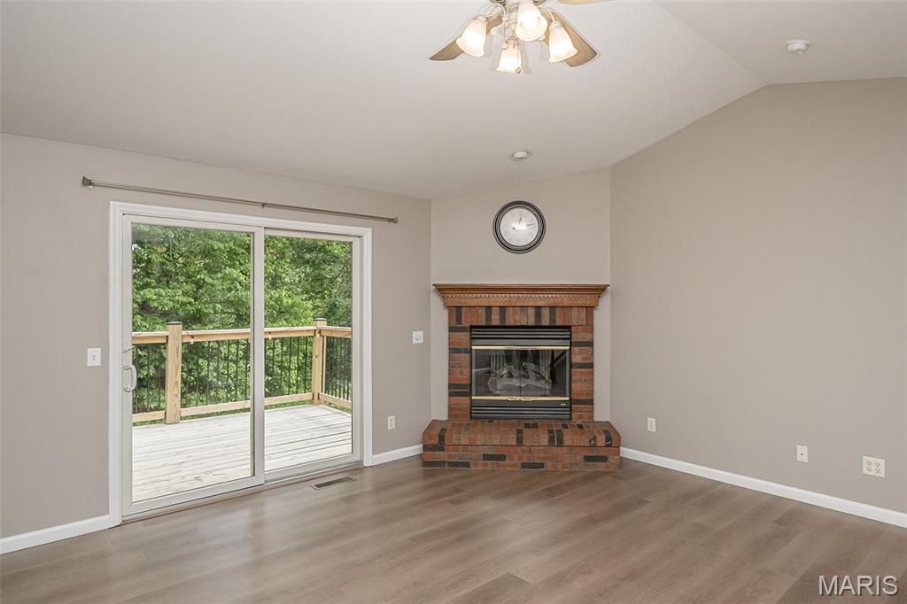 344 Fourbush Court Winfield, MO 63389 - Photo 10 of 56