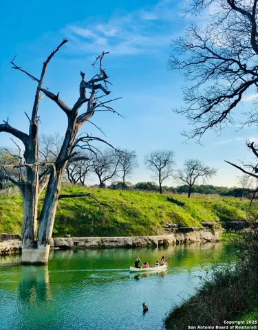 $339,900 | 952 Rimrock Cove, Spring Branch, TX 78070