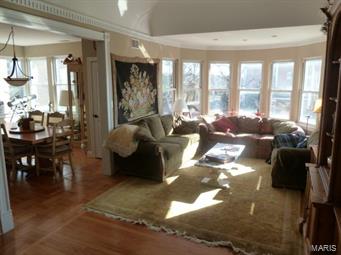907 South Hanley Road, Unit 10 Clayton, MO 63105 - Photo 23 of 25 Gallery Image 23