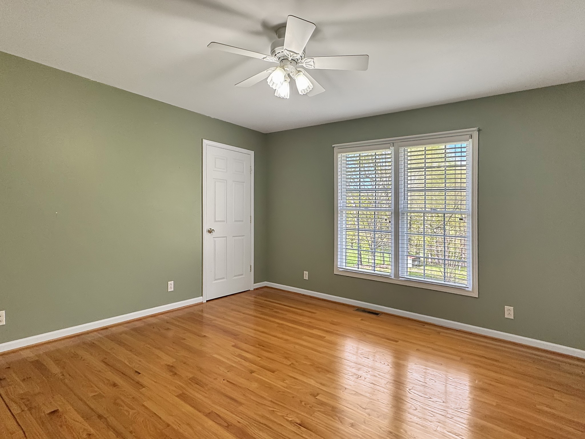 960 Antioch Road Dover, TN 37058 - Photo 10 of 26 Gallery Image 10