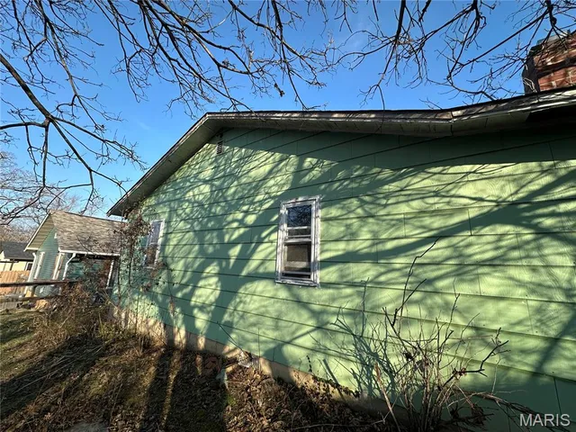 $12,500 | 805 North Henderson Street, Salem, MO 65560