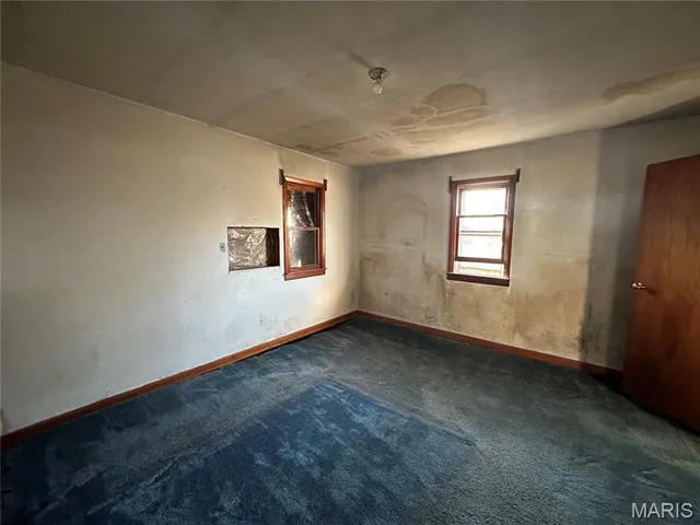 $12,500 | 805 North Henderson Street, Salem, MO 65560