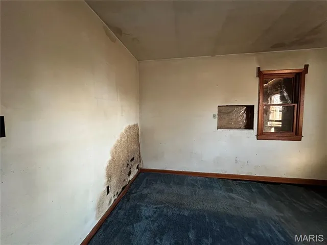 $12,500 | 805 North Henderson Street, Salem, MO 65560