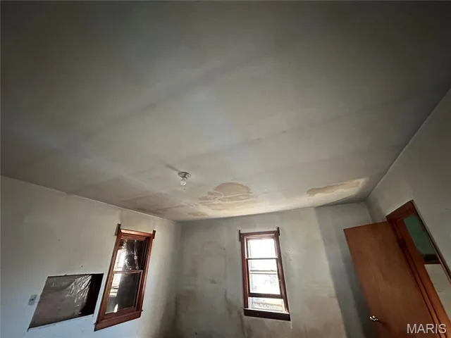 $12,500 | 805 North Henderson Street, Salem, MO 65560