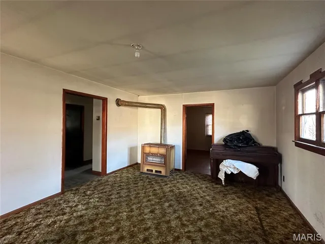 $12,500 | 805 North Henderson Street, Salem, MO 65560