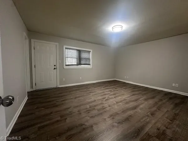 $850 | 1620 North English Street, Unit E, Greensboro, NC 27405