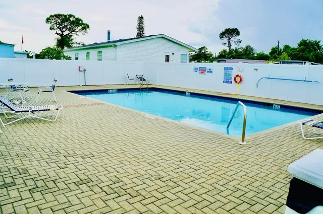 $74,900 | 5000 Southeast Federal Highway, Unit 160, Stuart, FL 34997