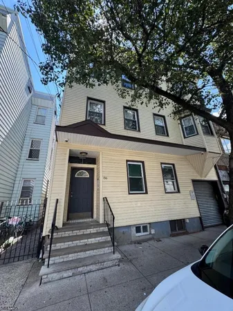 $2,000 | 86 Pacific Street, Newark, NJ 07105