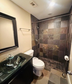 1045 Bonner Street Houston, TX 77007 - Photo 13 of 14 a bathroom with a sink toilet and shower