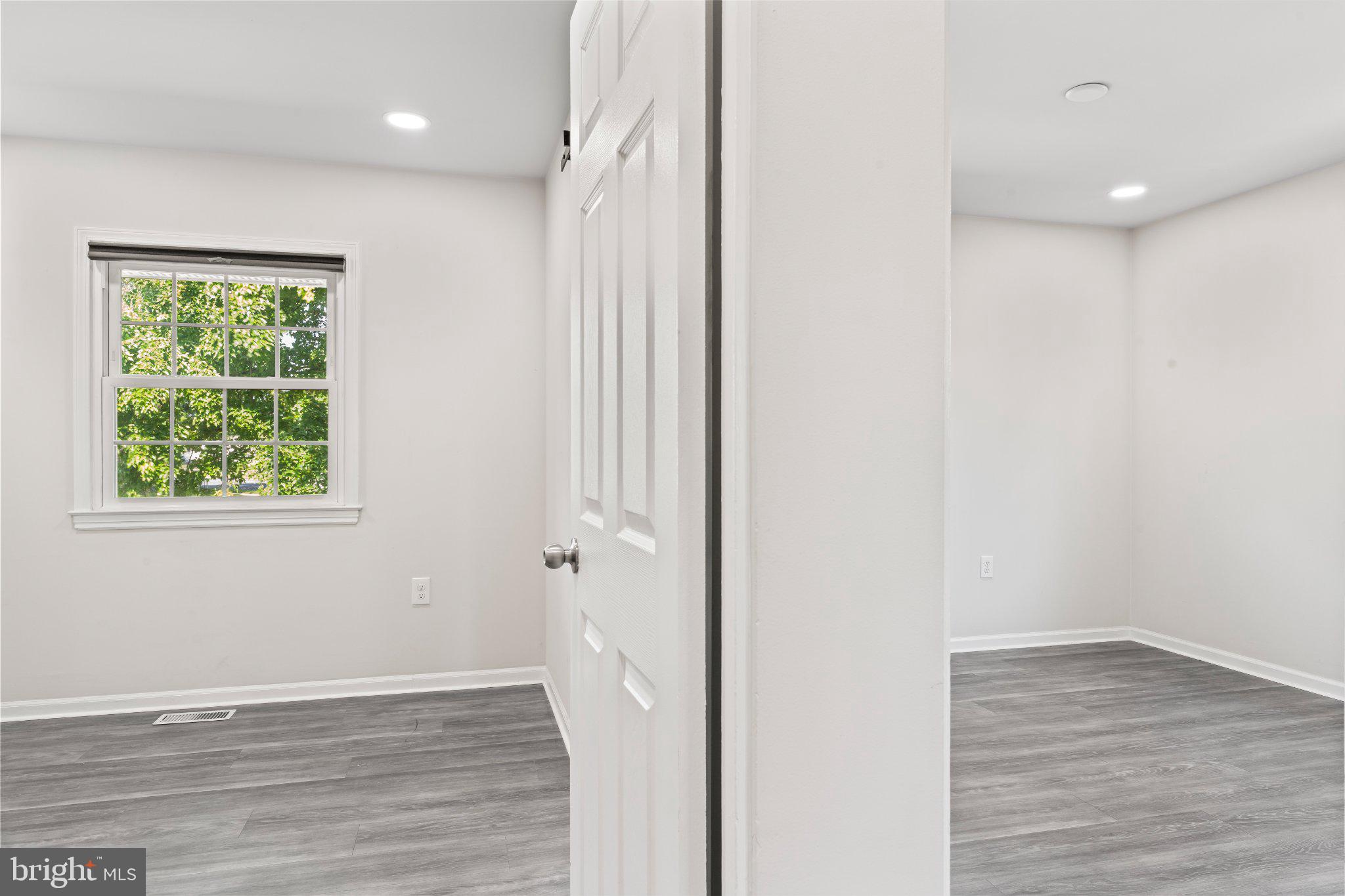 101 Williamsburg Road Sterling, VA 20164 - Photo 25 of 50 Bright and airy dual-room layout.