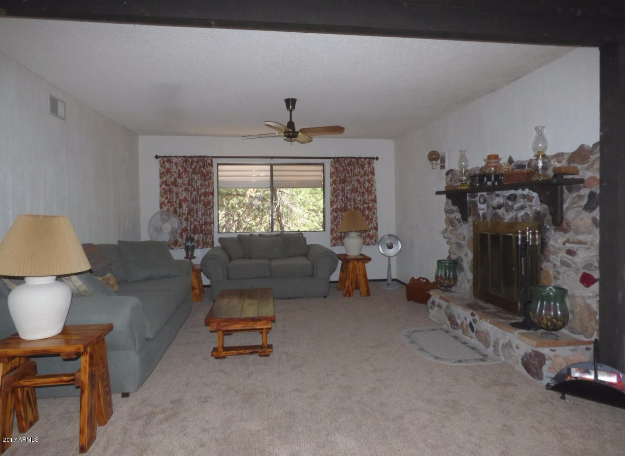 5347 Rim Wood Road Strawberry, AZ 85544 - Photo 3 of 16 Greatroom