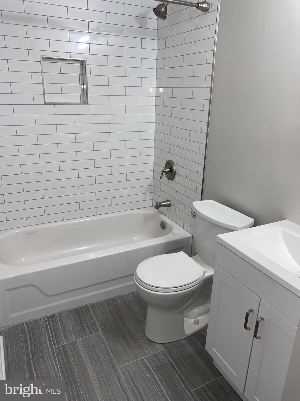 6220 Edsall Road, Unit 401 Alexandria, VA 22312 - Photo 12 of 14