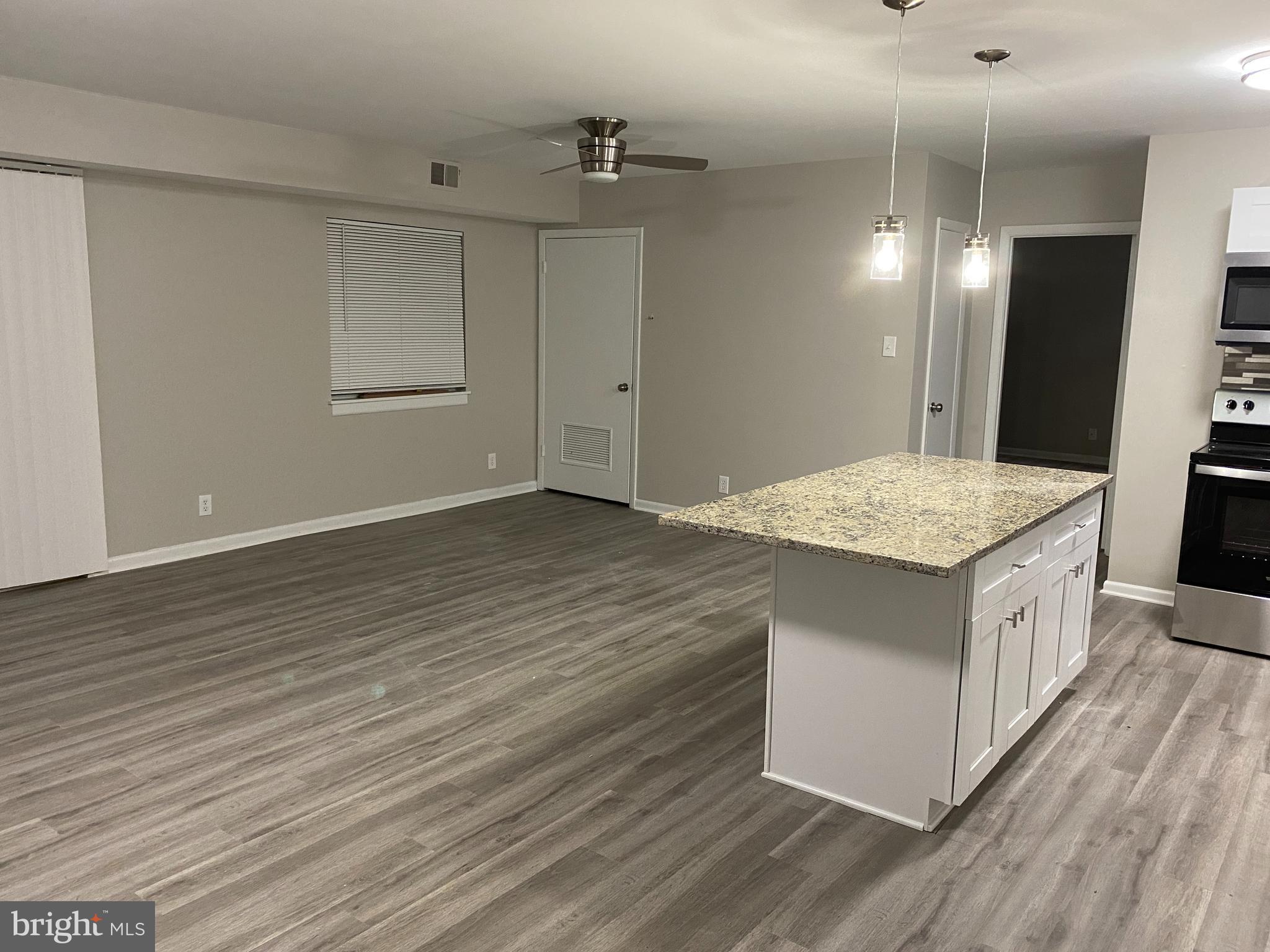 6220 Edsall Road, Unit 401 Alexandria, VA 22312 - Photo 2 of 14