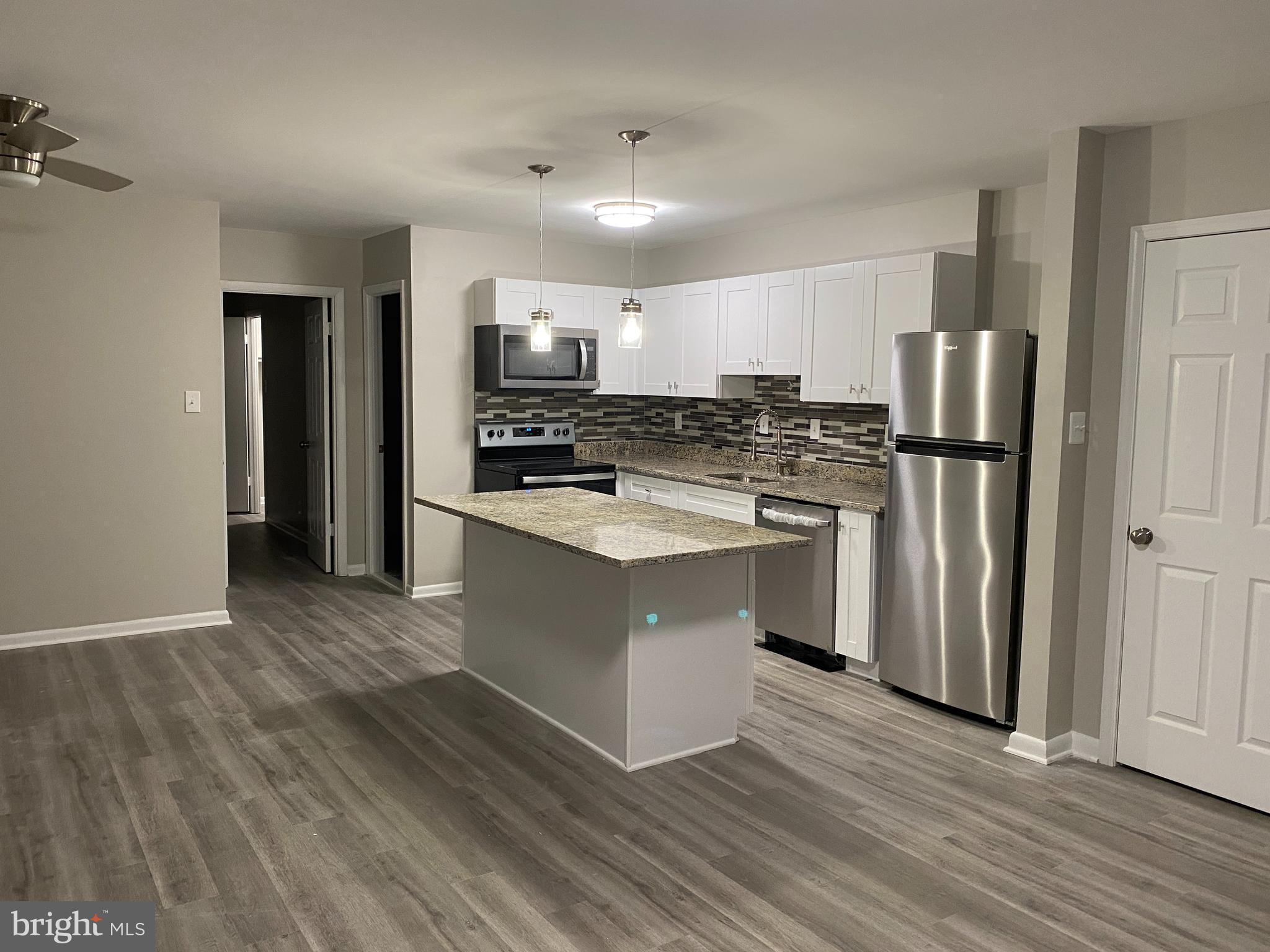 6220 Edsall Road, Unit 401 Alexandria, VA 22312 - Photo 3 of 14