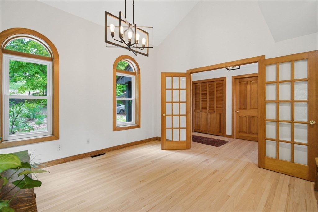 48 Birch Bluff Road Montgomery, MA 01085 - Photo 4 of 41