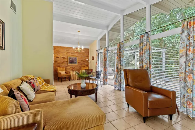 $249,900 | 625 North Calhoun Street, Quincy, FL 32351