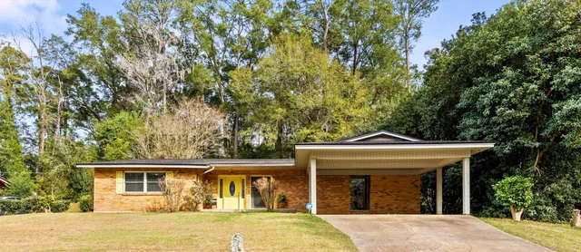 $249,900 | 625 North Calhoun Street, Quincy, FL 32351