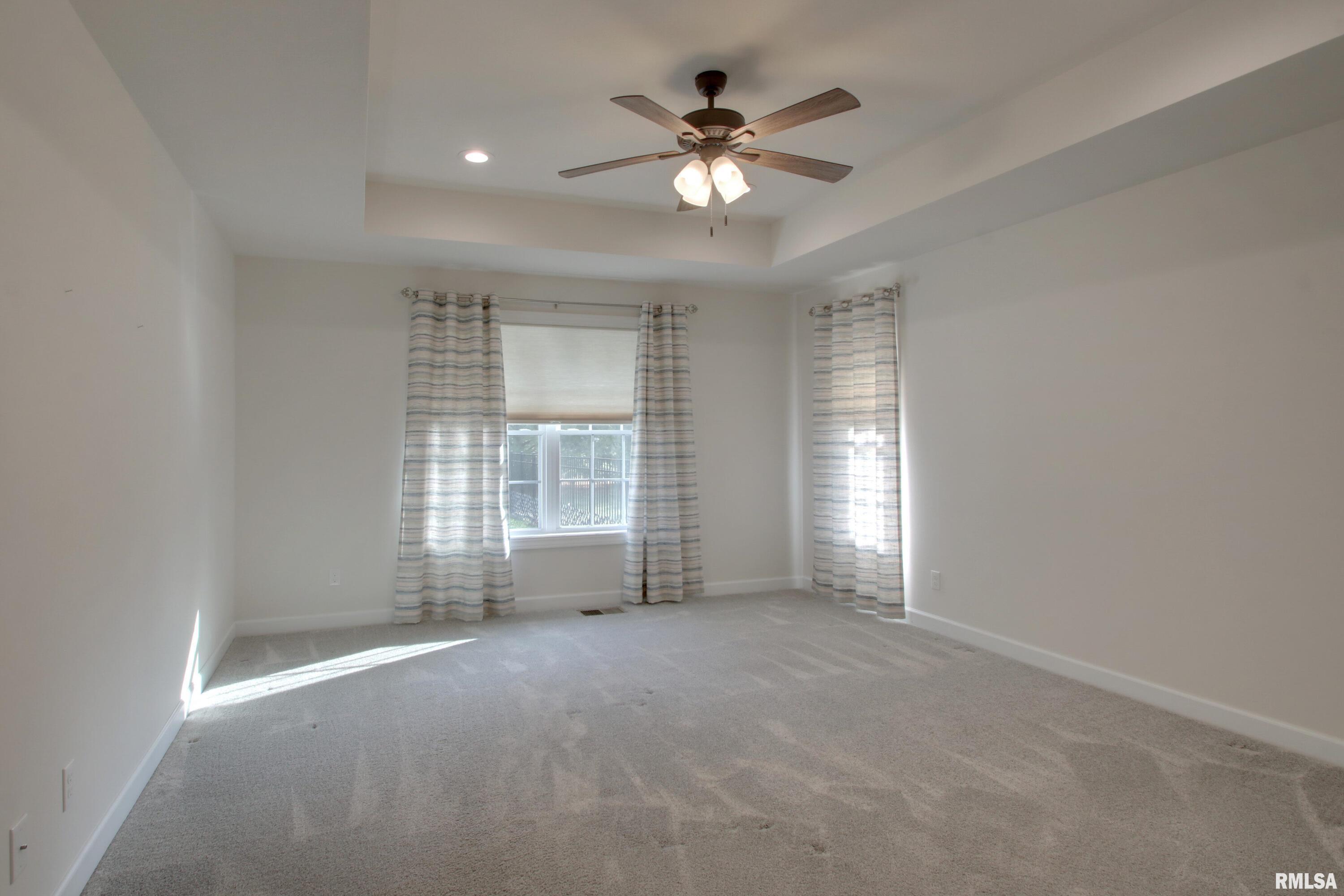 829 South 43rd Street Quincy, IL 62305 - Photo 17 of 24