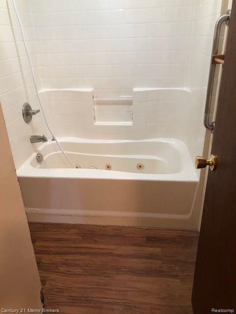 1621 Loebrich Road Gladwin, MI 48624 - Photo 15 of 37 Gallery Image 15