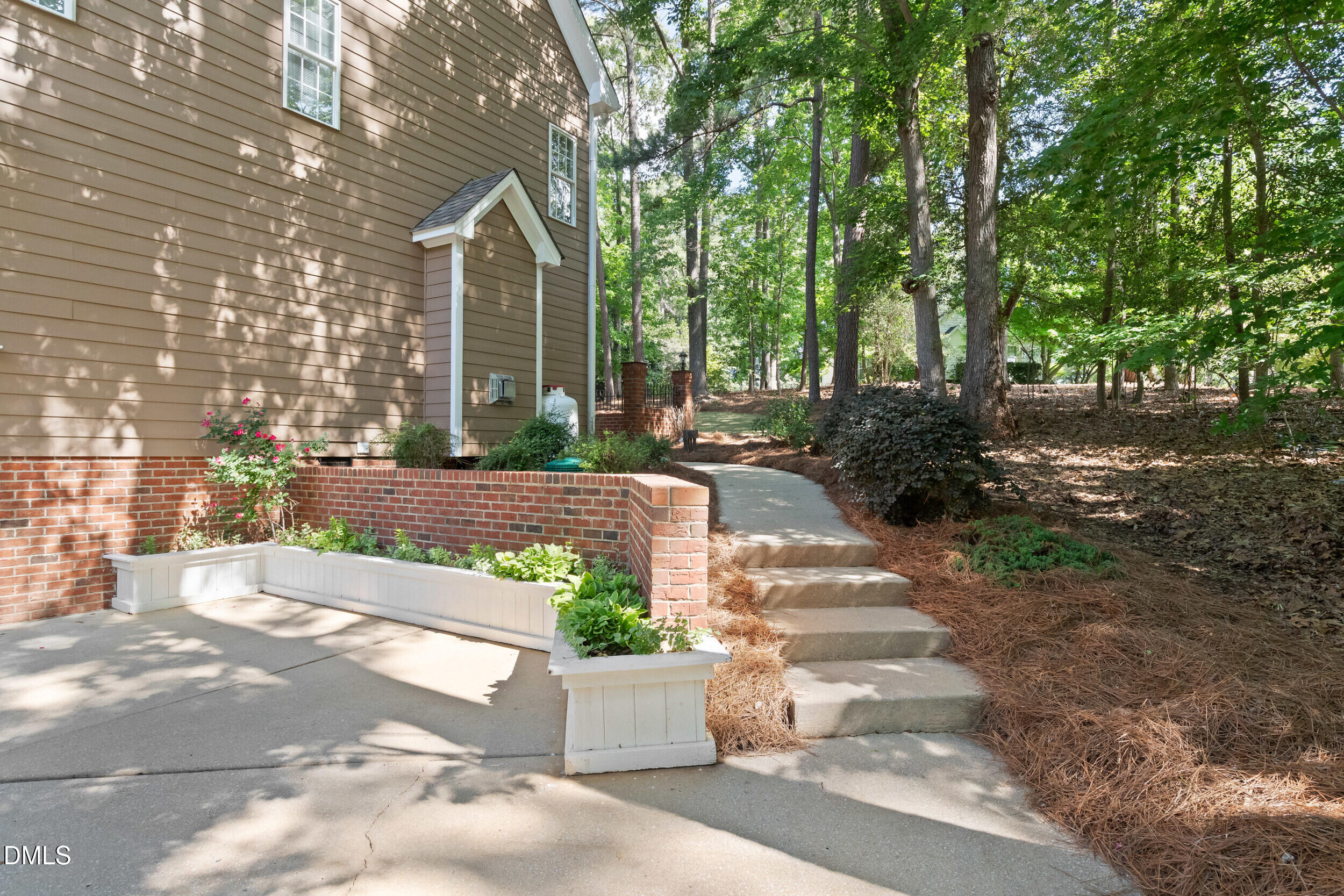 4625 Cresta Drive Raleigh, NC 27603 - Photo 9 of 69 img_3312