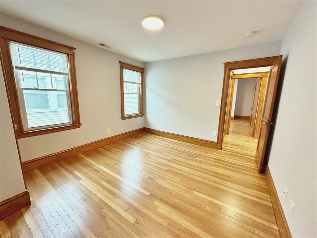 75 Governor Winthrop Road Somerville, MA 02145 - Photo 27 of 35