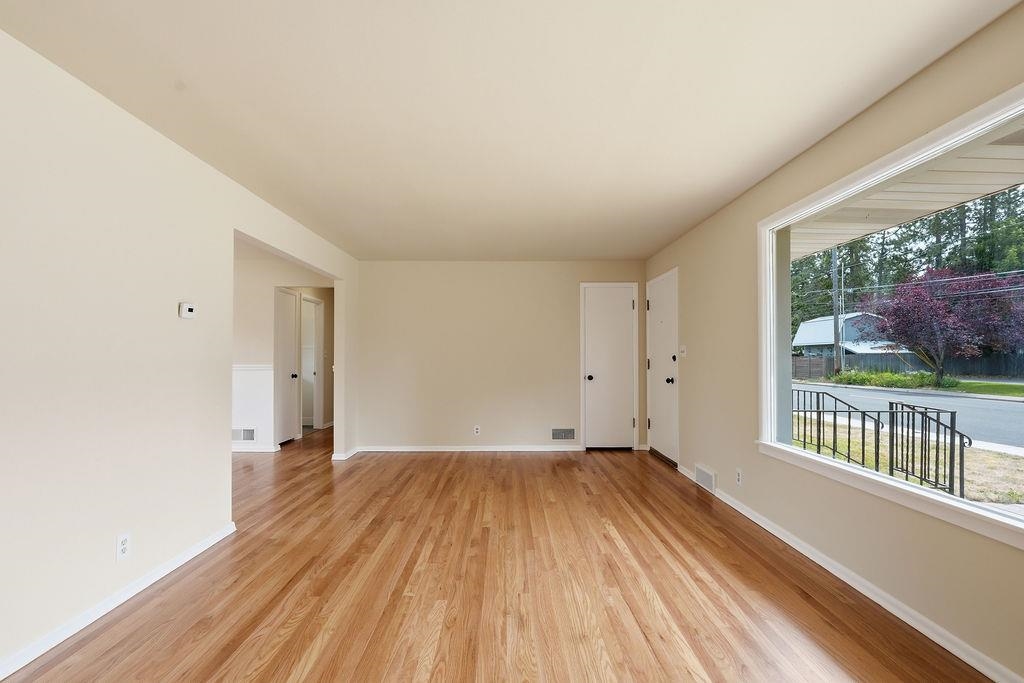 3003 South Bernard Street Spokane, WA 99203 - Photo 4 of 42