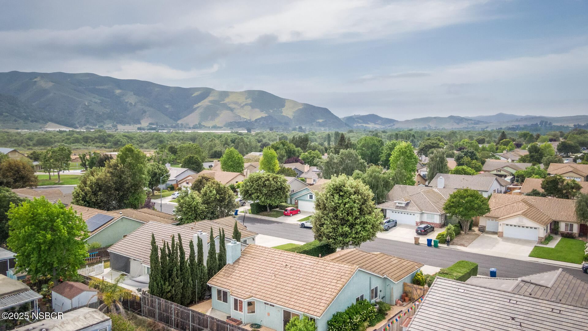 258 Dairyland Road Buellton, CA 93427 - Photo 17 of 19 a view of a terrace with a garden