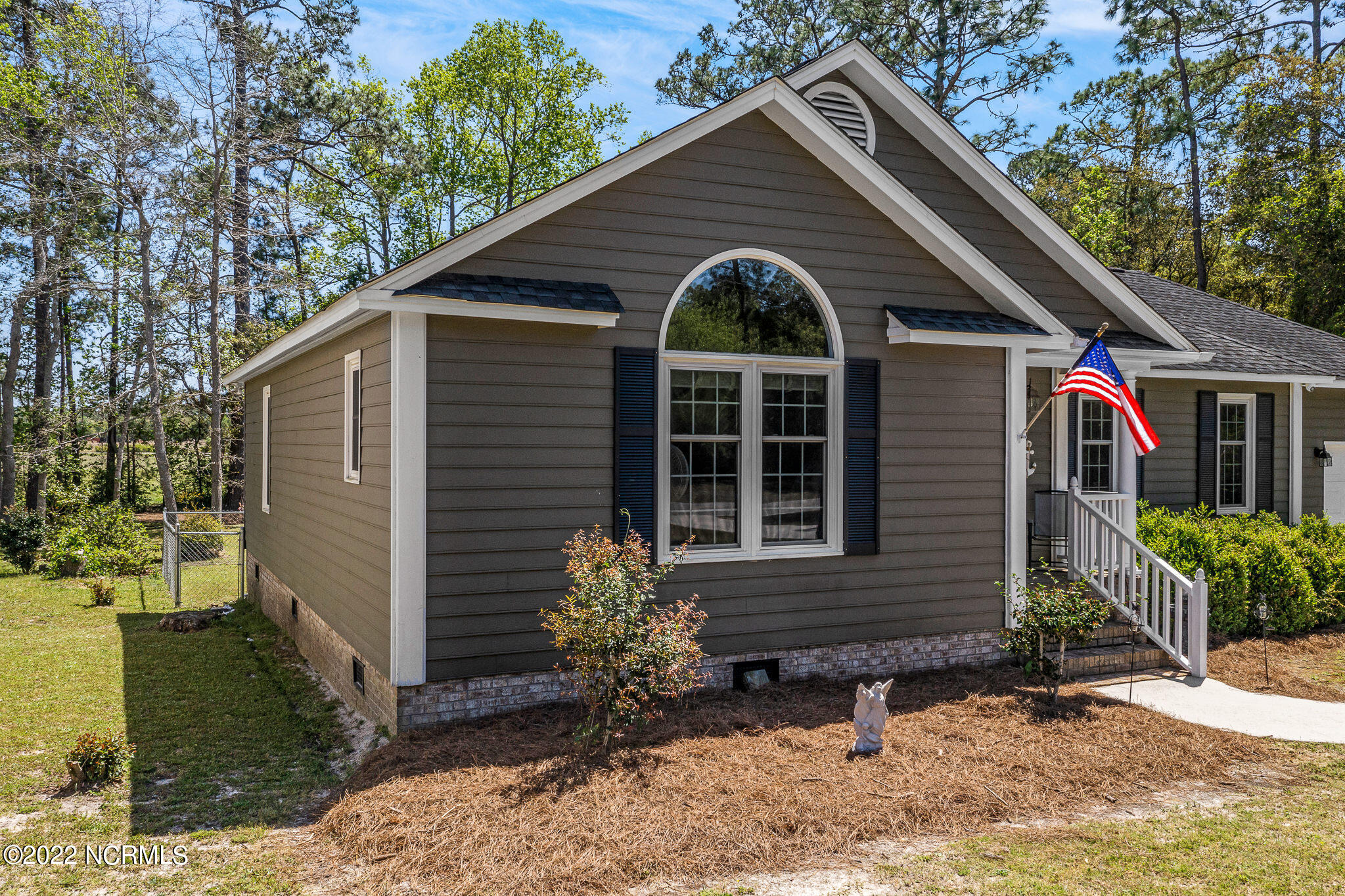 289 Riverside Drive Supply, NC 28462 - Photo 4 of 36 289_riverside-4