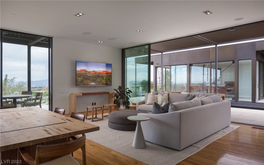 7 Painted Feather Way Las Vegas, NV 89135 - Photo 19 of 54