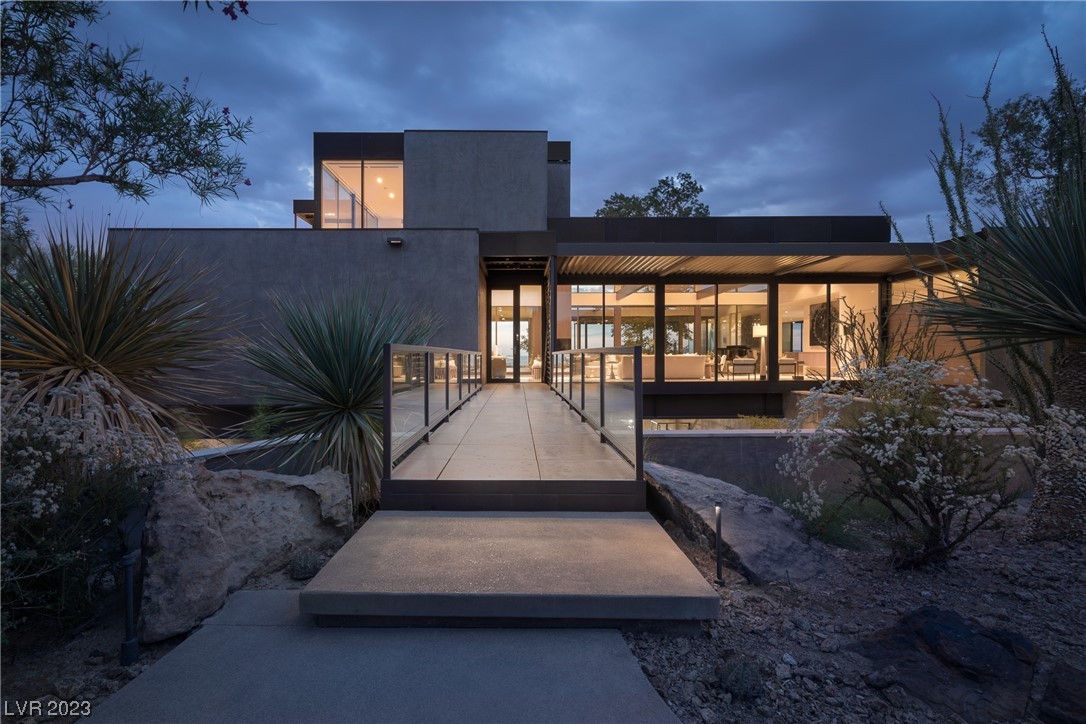 7 Painted Feather Way Las Vegas, NV 89135 - Photo 3 of 54