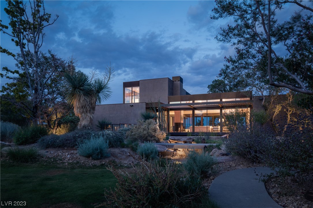 7 Painted Feather Way Las Vegas, NV 89135 - Photo 4 of 54