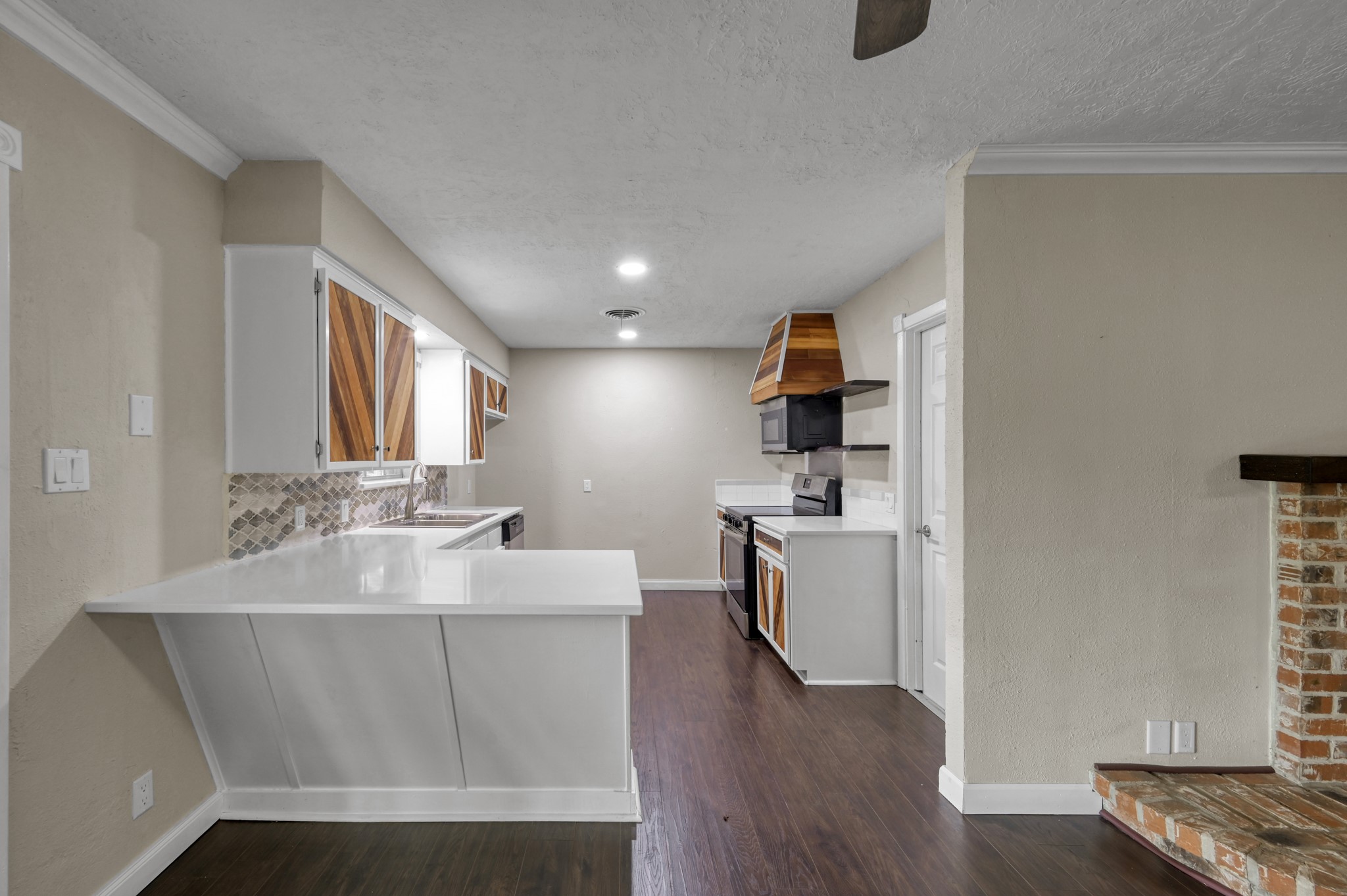 13544 Northshore Loop Conroe, TX 77304 - Photo 16 of 34