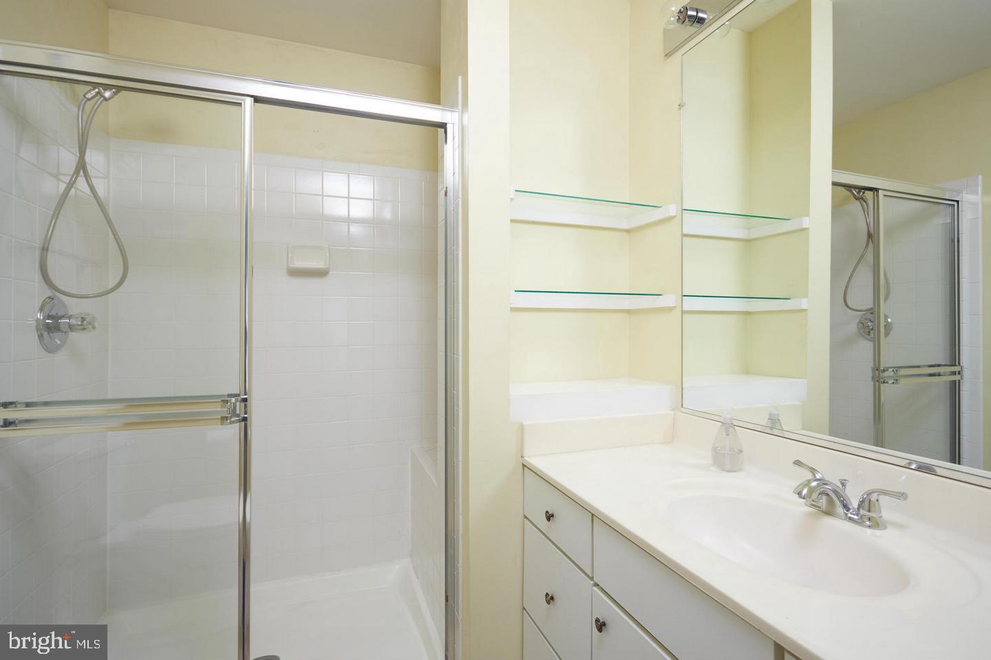 1266 Vintage Place Reston, VA 20194 - Photo 19 of 26