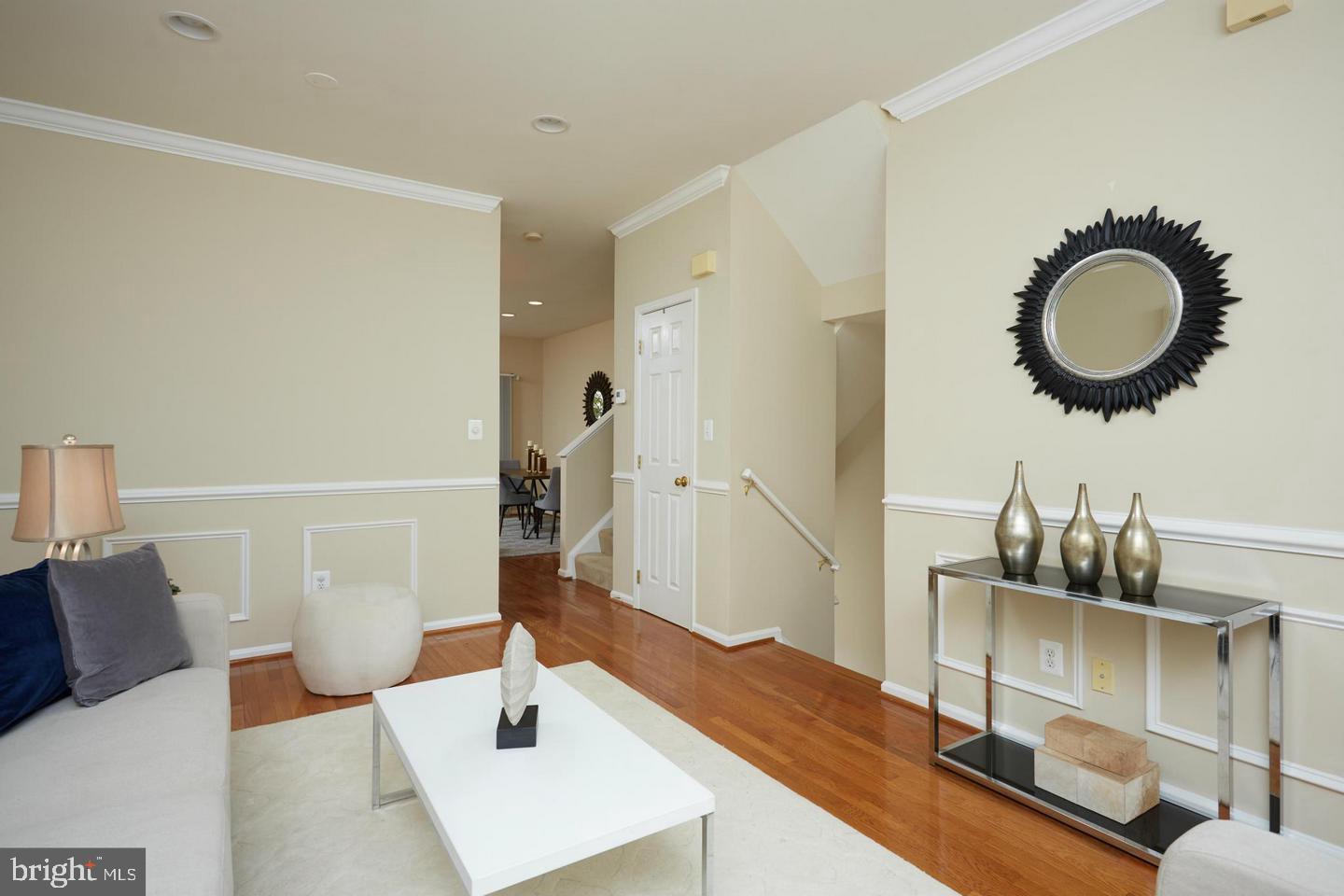 1266 Vintage Place Reston, VA 20194 - Photo 2 of 26